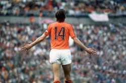 Cruijff, saluto da brividi all'Amsterdam Arena