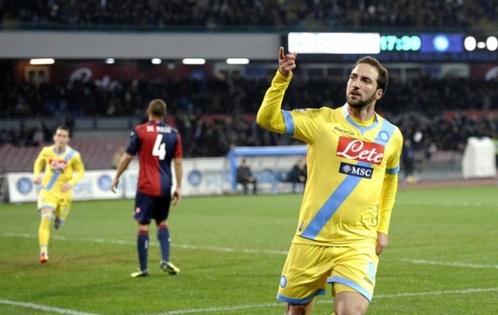 Napoli-Genoa, c'è Higuain