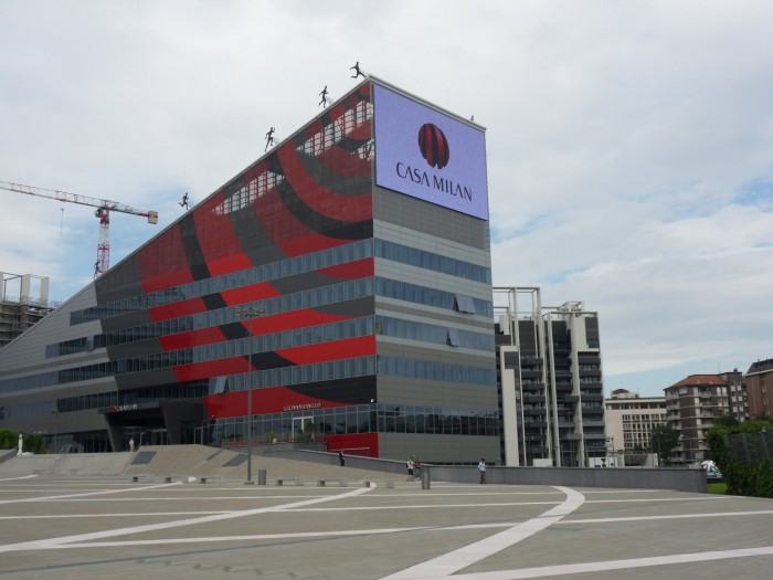 milan, dubbi sui cinesi