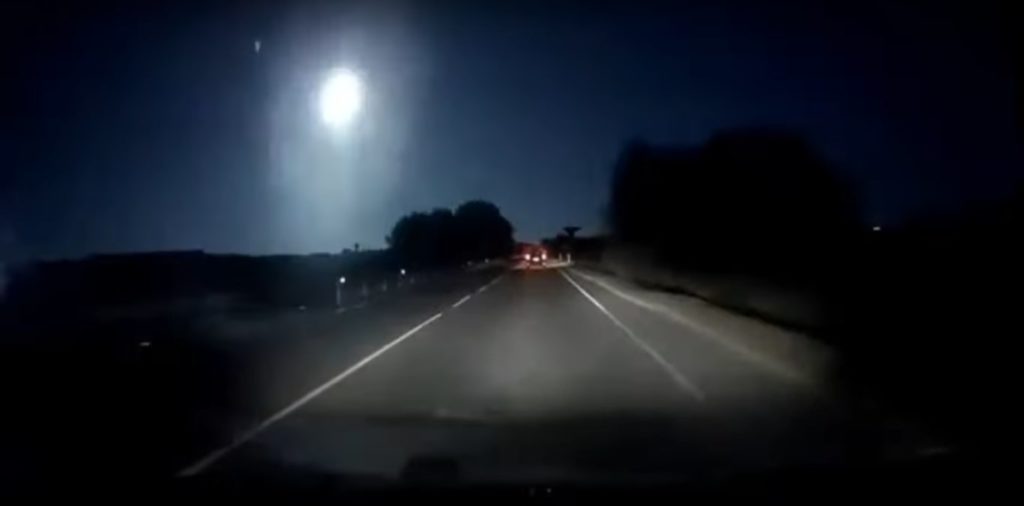 Meteorite Sardegna: esplosione 400 volte più potente del Ponte Morandi