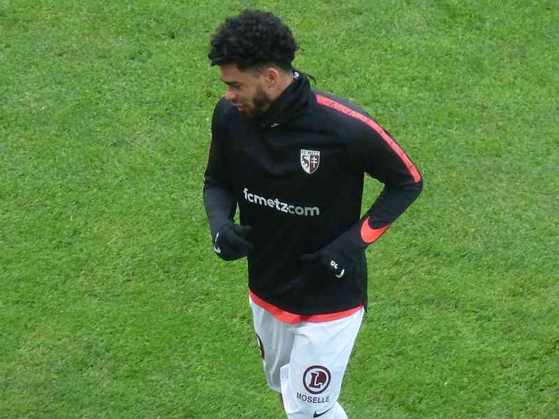 Cosenza internazionale preso l'ex Monaco e Newcastle Riviere