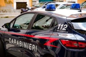 Blitz contro Camorra ad Avellino - auto carabinieri