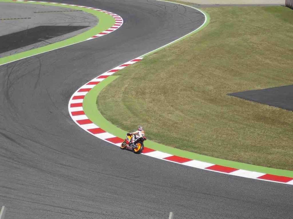 Marc Marquez corre in pista