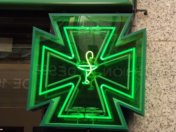 Insegna farmacia