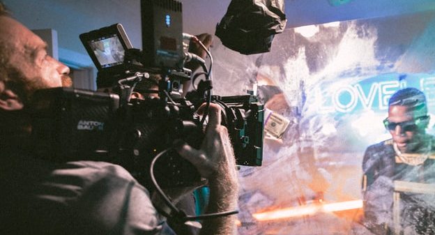 Tale e Quale Show - Cameraman making a video
