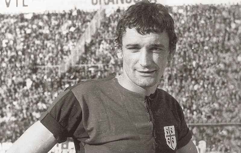 Gigi Riva compie 75 anni. Un uomo a capo di un intero popolo