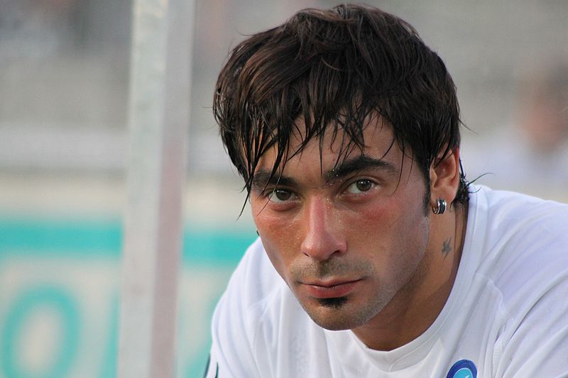 Lavezzi si ritira dal calcio giocato. La carriera dell'ex Napoli