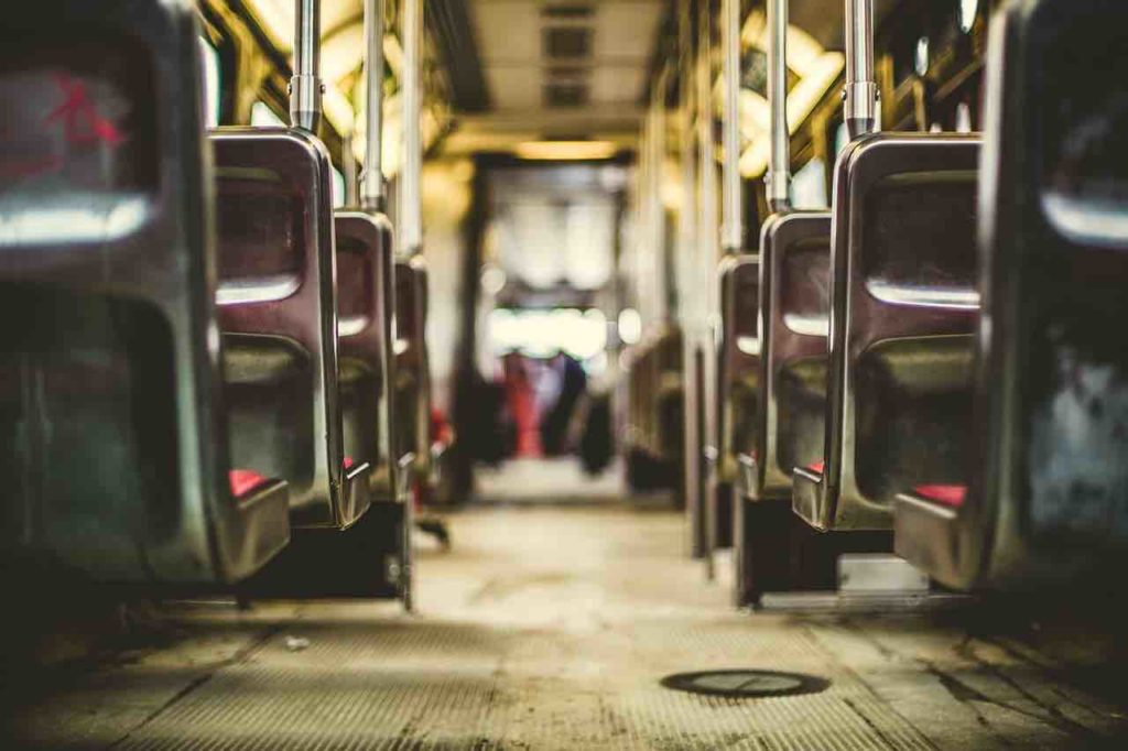 Interno autobus di linea