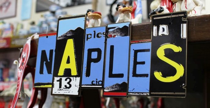 Targa di Napoli