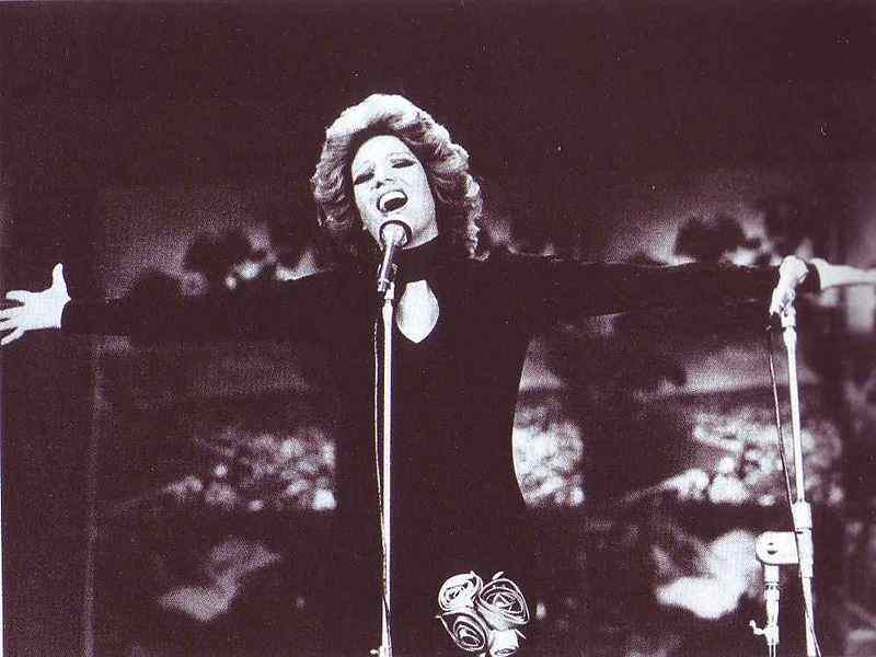 Iva Zanicchi ospite ad All together now 2019 carriera e chi è