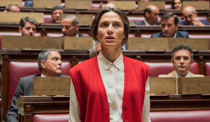Linda Caridi biografia, carriera e filmografia. Chi è in Storia di Nilde